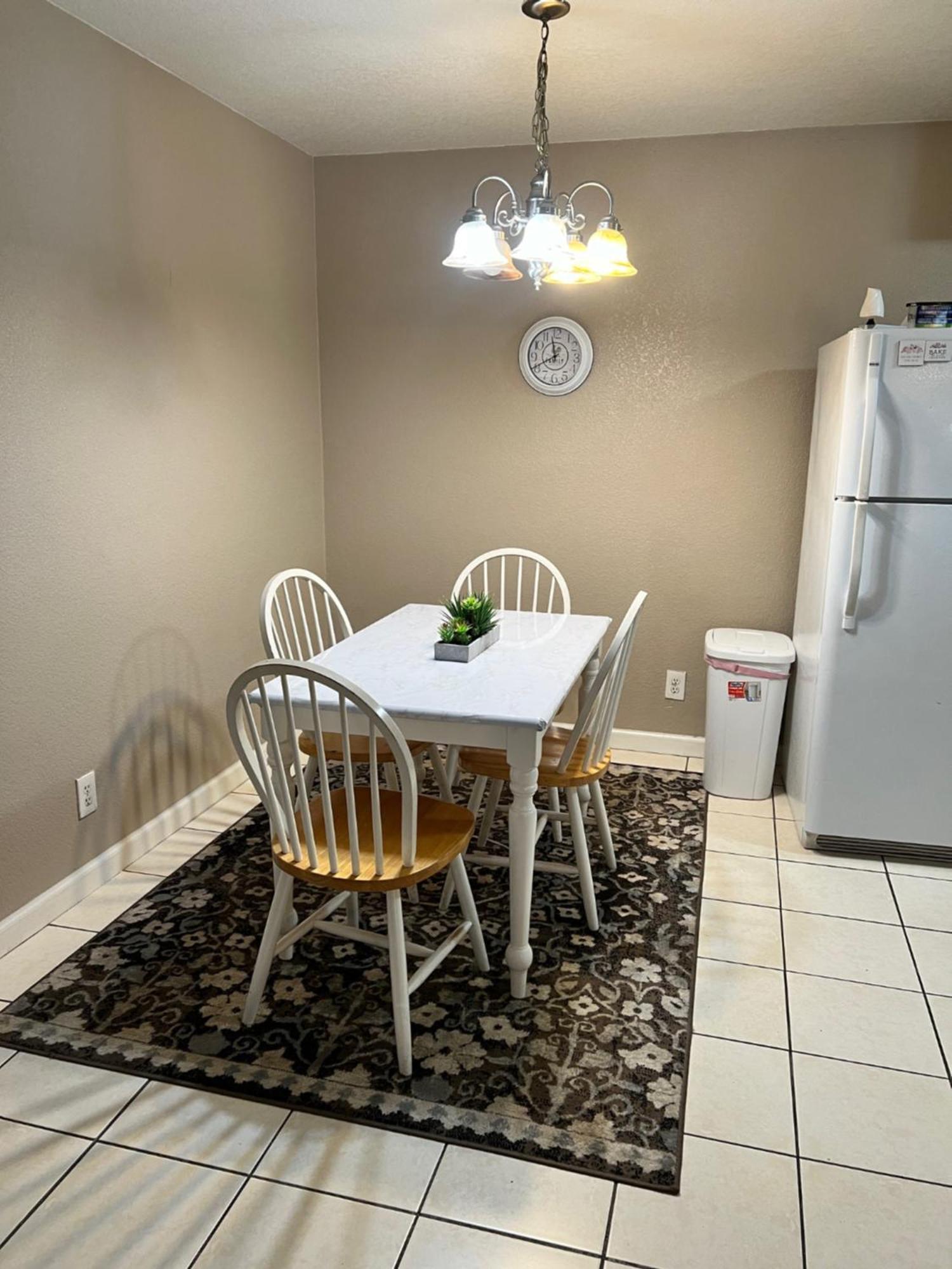 Quiet 1Bed,1Bath Condo With Free Parking Fresno Exteriör bild